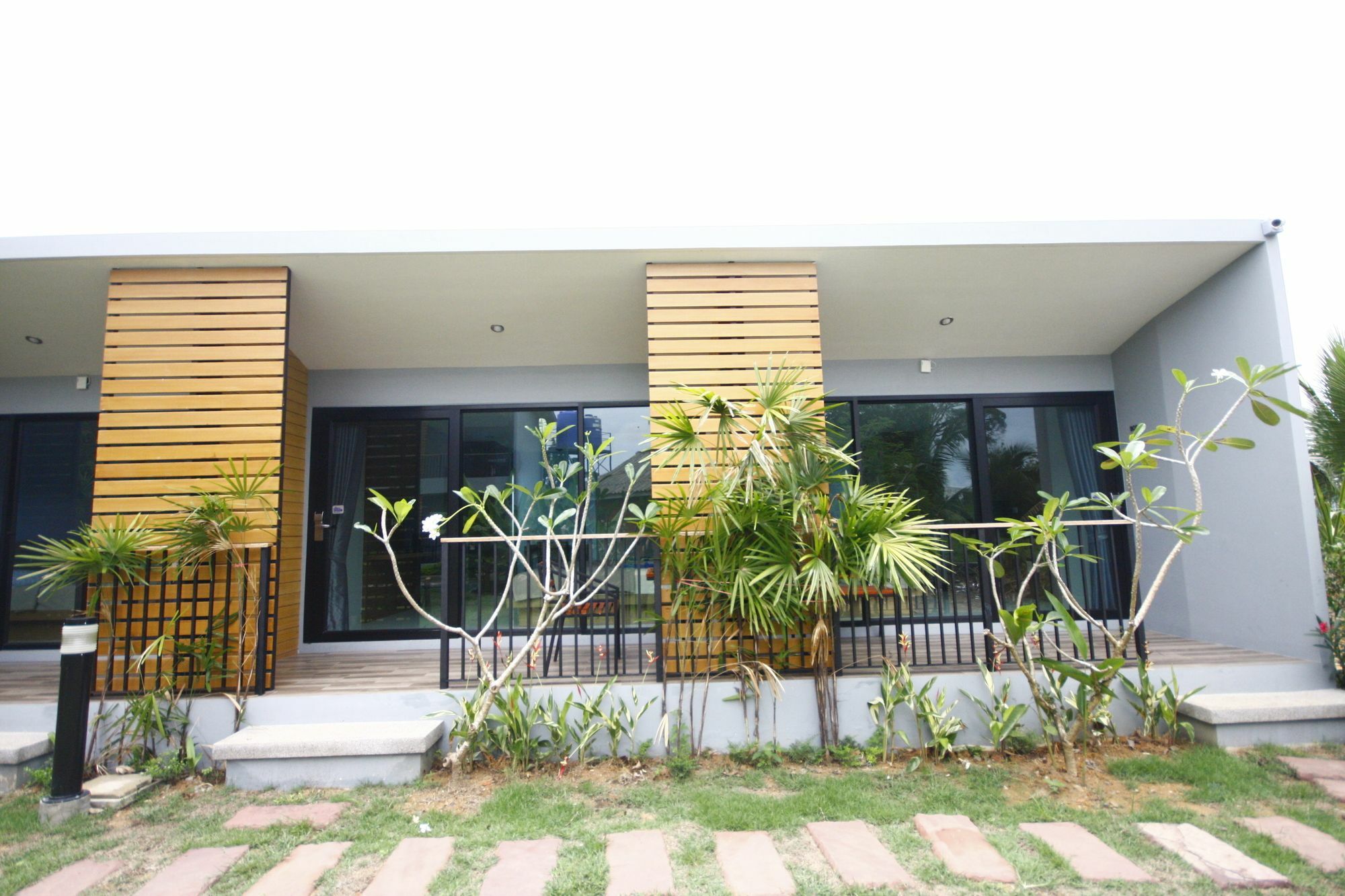 Phumi Resort Thalang Bagian luar foto